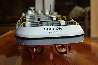 SOPRON tugboat - vontatóhajó 92.jpg