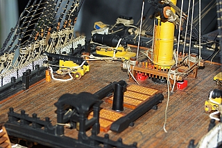 _HMS_VICTORY_90.jpg