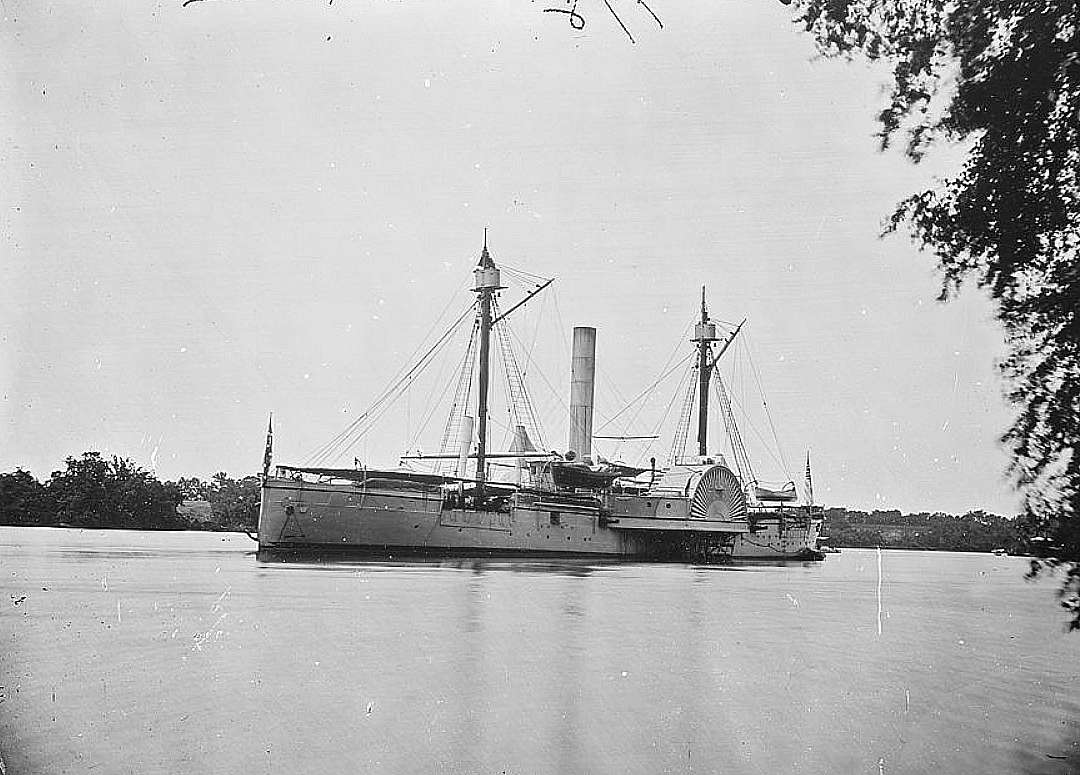 paper_gunboat_MENDOTA.jpg