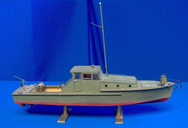 FAM minesweeper, model ship