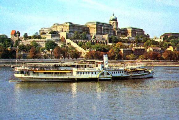 Petőfi paddle steamer